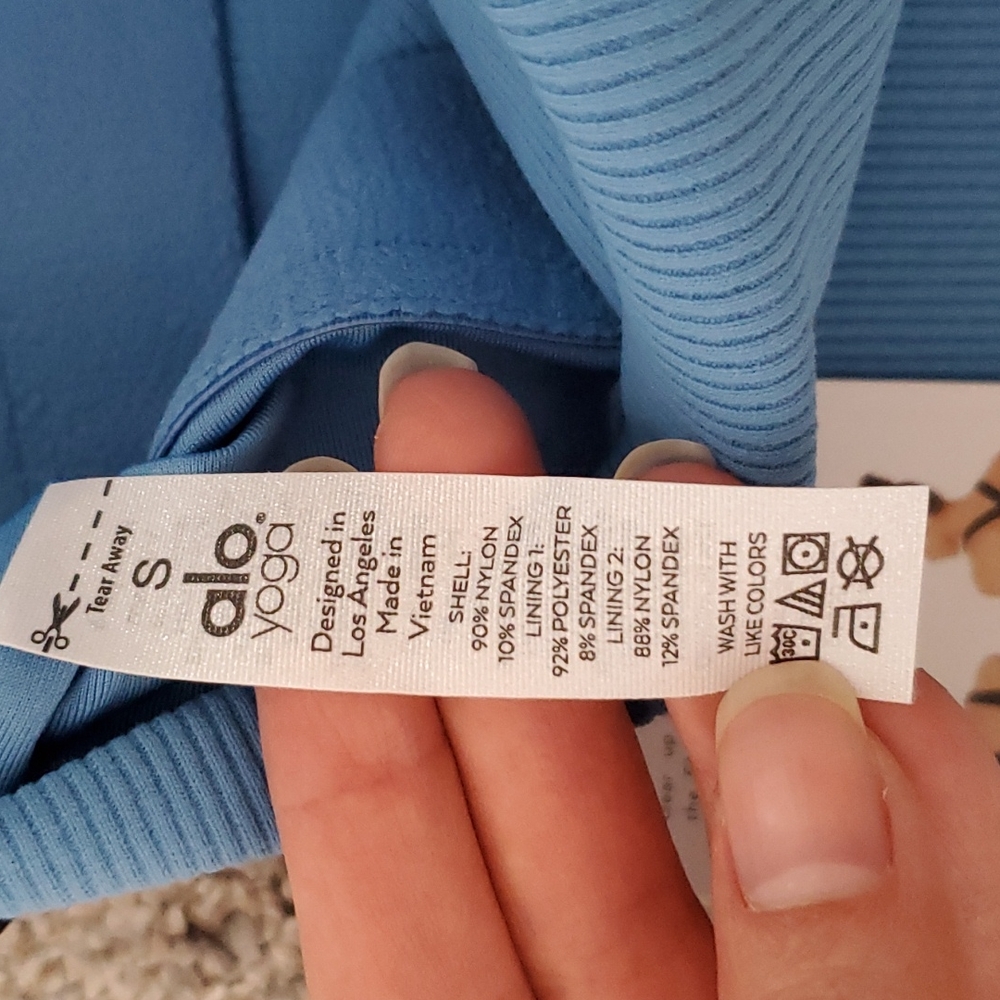 NWT Alo Yoga Elevate Tank - Picture 10 of 10